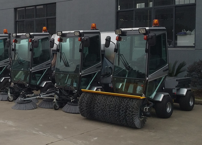 Diesel Engine Sweeper